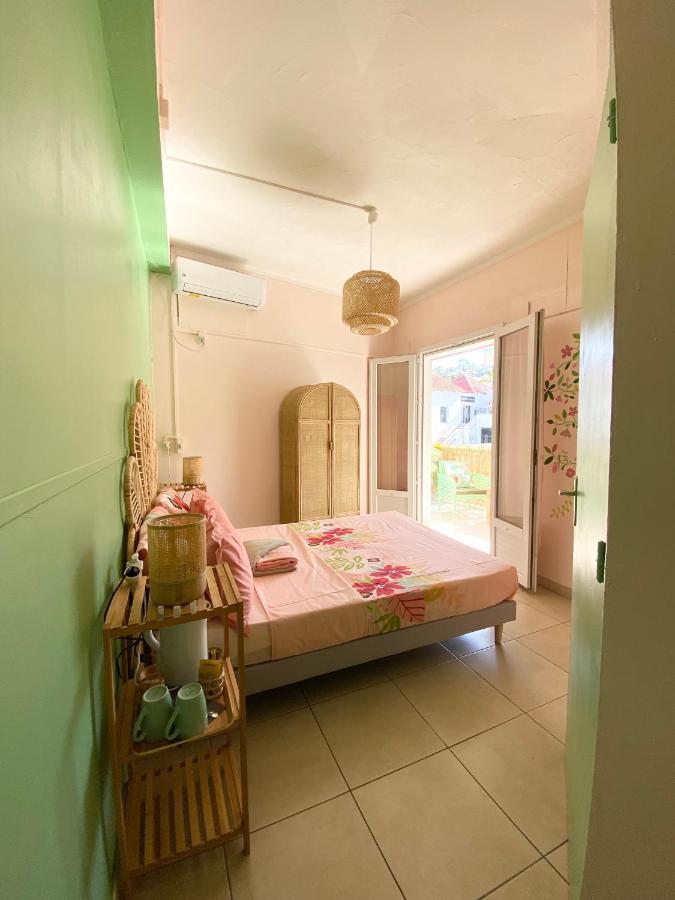 Hotel De la Plage Saint-Gilles-les-Bains Buitenkant foto