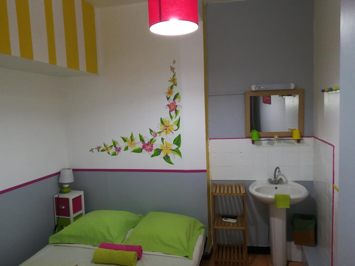 Hotel De la Plage Saint-Gilles-les-Bains Buitenkant foto