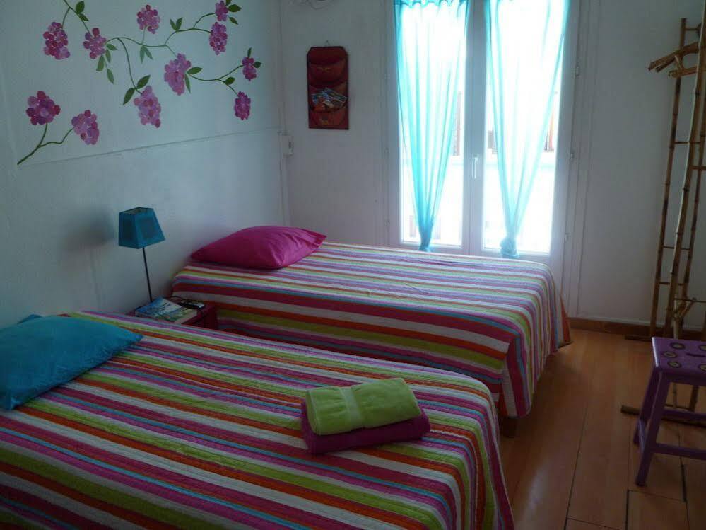 Hotel De la Plage Saint-Gilles-les-Bains Buitenkant foto